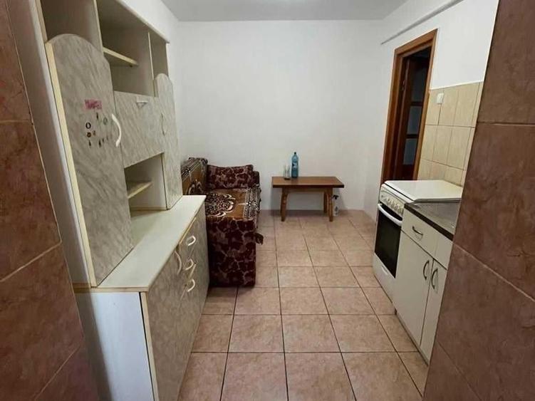 Apartament cu 2 camere semidecomandat în Fălticeni