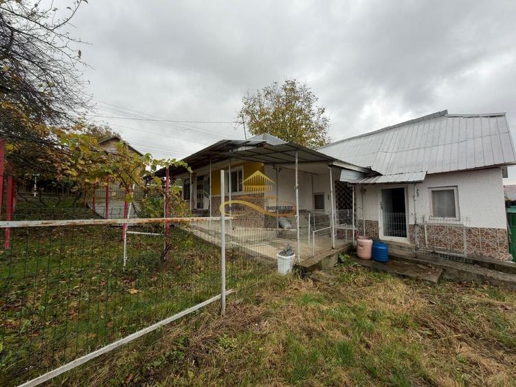 Casă individuală cu 5 camere cu Teren 1020 Mp în Blăgești
