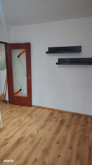 Apartament cu 2 camere semidecomandat în Decebal