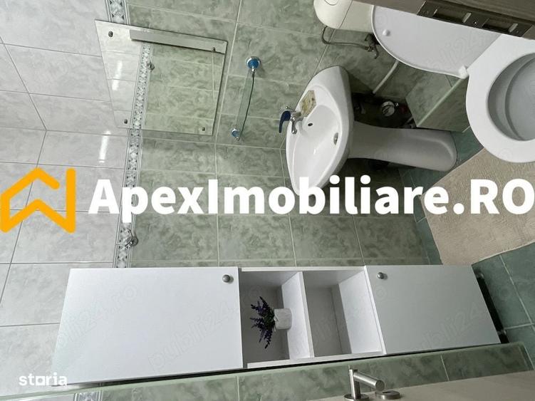 Apartament cu 3 camere decomandat în Sebastian