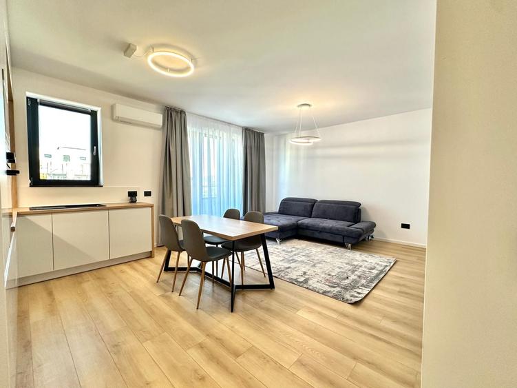 Apartament cu 2 camere semidecomandat, mobilat în Tractorul