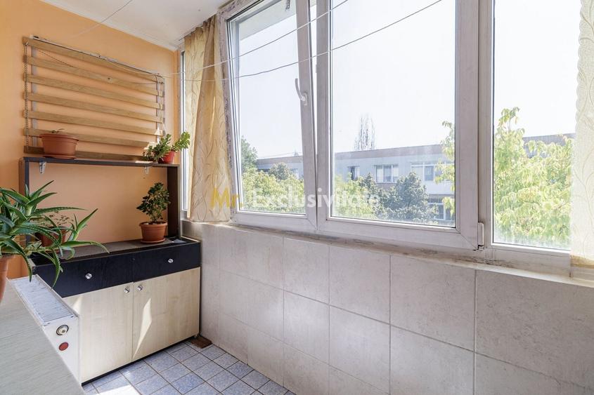 Apartament cu 3 camere decomandat în Drumul Taberei