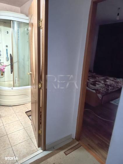Apartament cu 3 camere, mobilat în Micro 11