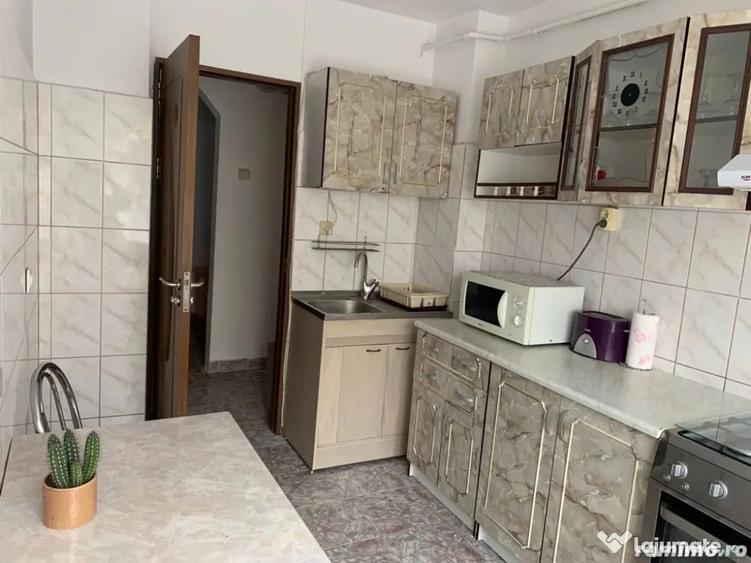 Garsonieră decomandată în Central
