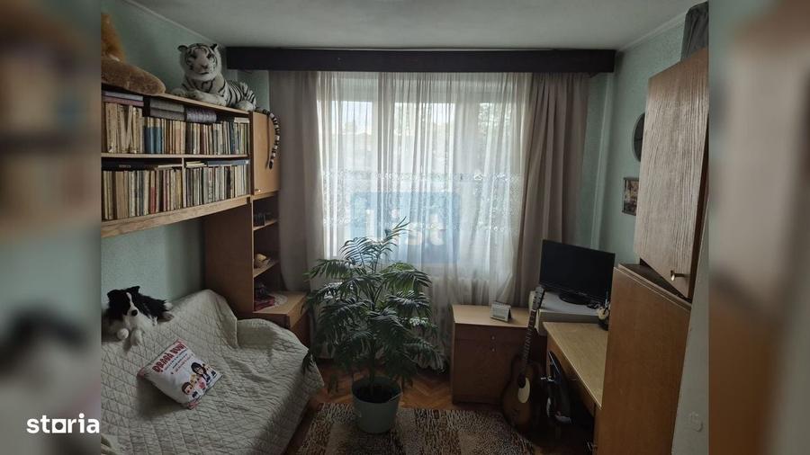 Apartament cu 4 camere decomandat în 23 August