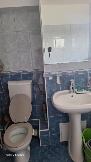Apartament cu 4 camere decomandat, mobilat în P-ța Amzei