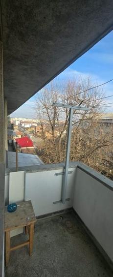 Apartament cu 2 camere semidecomandat în 1 Mai