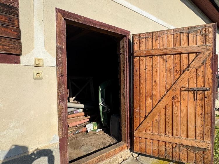 Casă individuală cu 3 camere cu Canalizare în Săcel