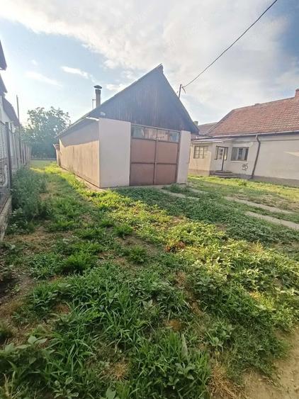 Casă cu 3 camere cu Teren 920 Mp în Exterior Vest