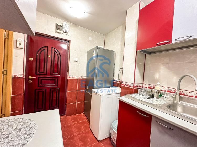 Apartament cu 2 camere nedecomandat, mobilat în Tomis Nord