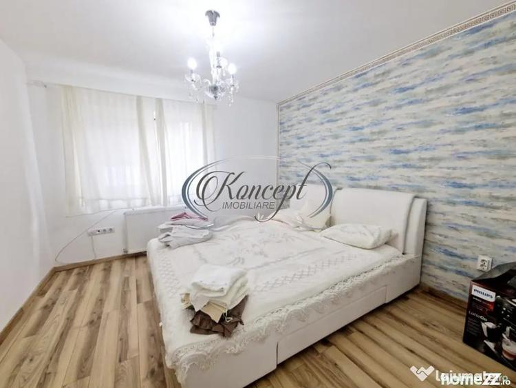 Casă cu 5 camere cu Teren 225 Mp în Câmpului