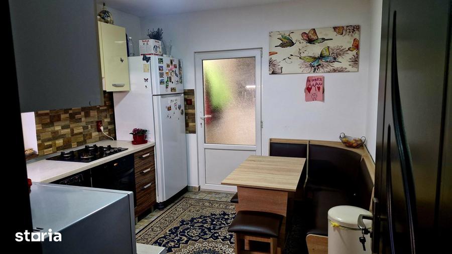 Casă cu 5 camere cu Teren 740 Mp în Central
