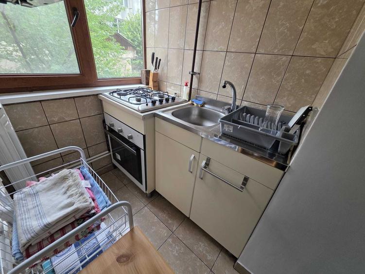 Apartament cu 2 camere decomandat în George Enescu