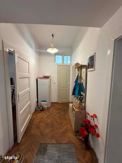 Casă cu 2 camere decomandat cu Teren 198 Mp în Semicentral