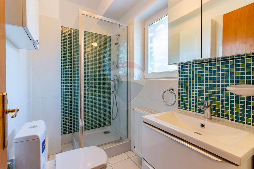 Casă cu 4 camere cu Teren 210 Mp în Central