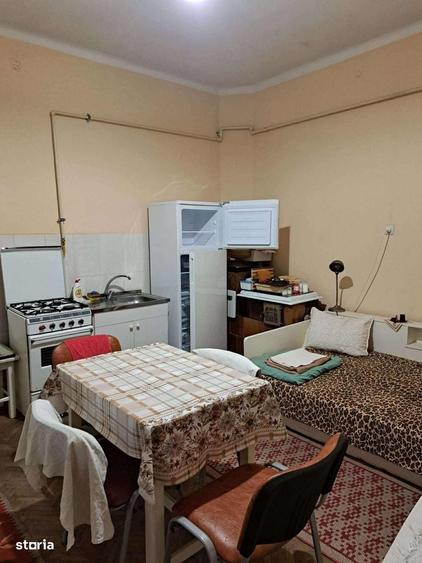 Casă cu 2 camere în Central