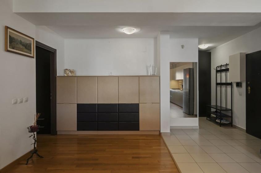 Iancu Nicolae, 3 camere, mobilat & utilat nou, 2 parcari, 2 bai, retras, padure - 4