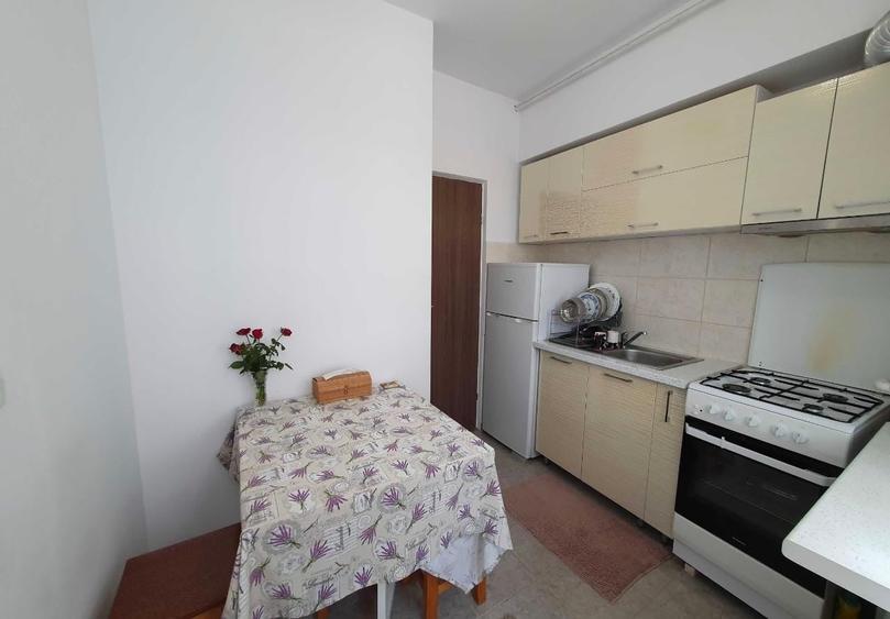 Garsonieră decomandată în Grozăvești