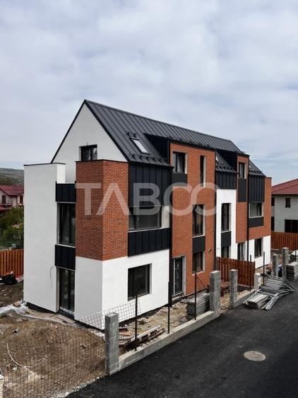 Duplex cu 4 camere cu Canalizare în Someșeni