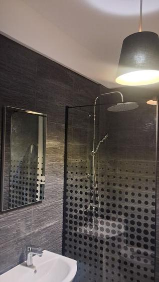 Inchiriez apartament doua camere cu vedere la mare - 10