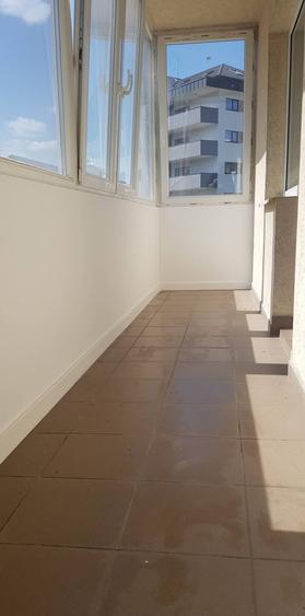Apartament cu 3 camere în Florești