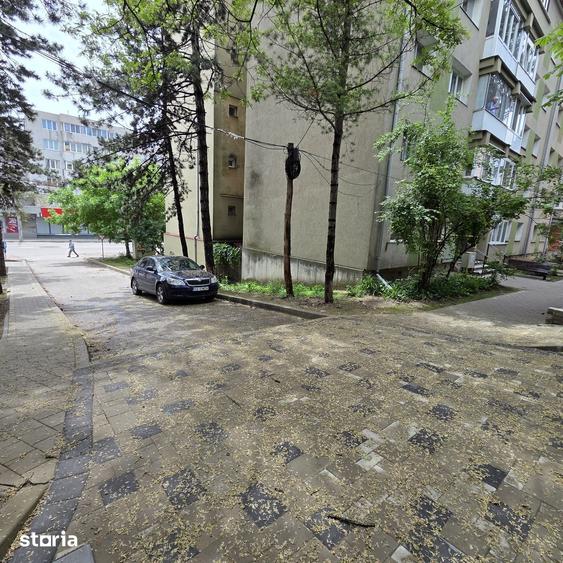 Apartament cu 3 camere decomandat în George Enescu