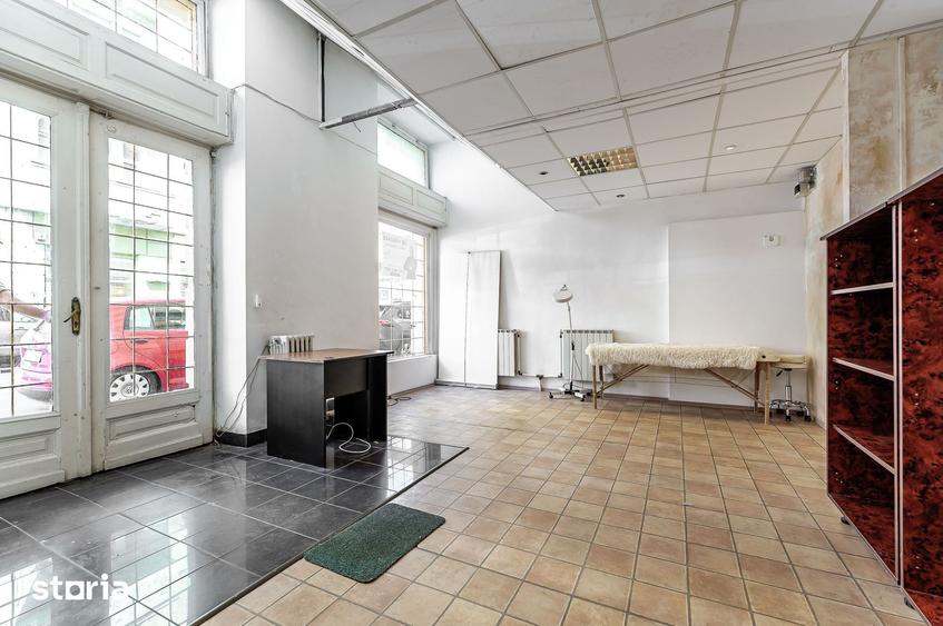 Spațiu comercial, de 465 mp, în Central