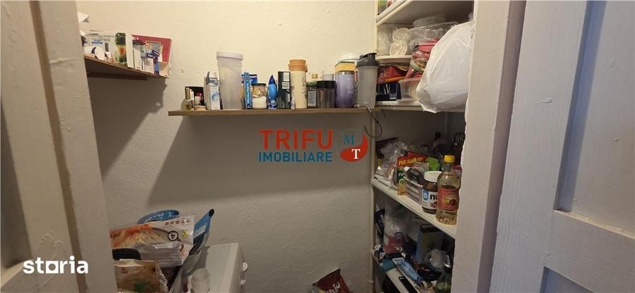 Apartament cu 3 camere decomandat în Cetate — fotografia 1