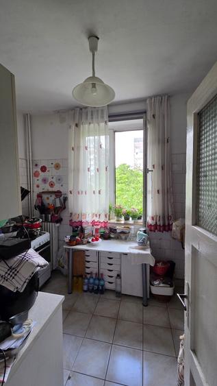Apartament cu 2 camere decomandat în Bucureștii Noi