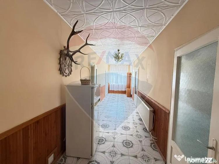 Casă cu 5 camere cu Teren 1056 Mp în Șaru Dornei