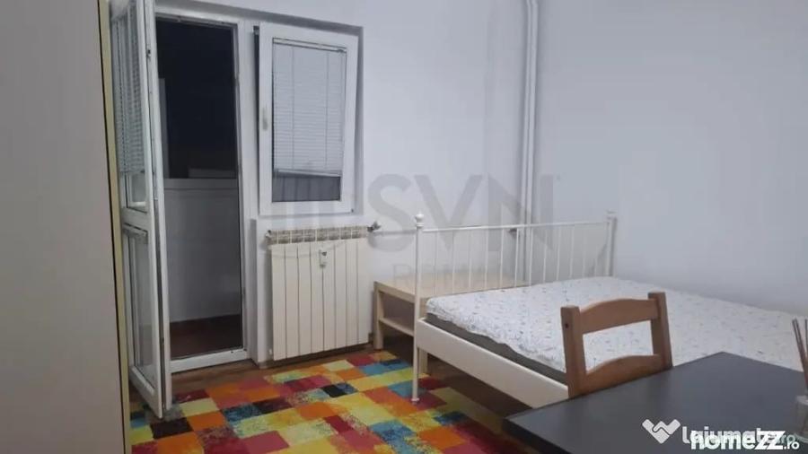 Apartament cu 3 camere decomandat în Lacul Tei