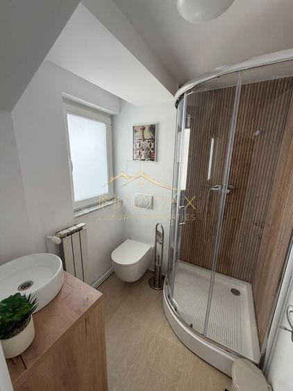 Apartament cu 4 camere decomandat, mobilat în Cotroceni