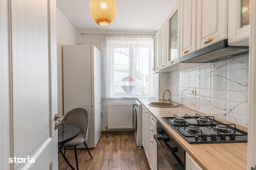 Apartament cu 2 camere decomandat în Piața Unirii
