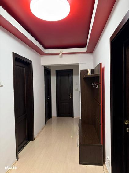 Apartament cu 3 camere decomandat în Nerva Traian