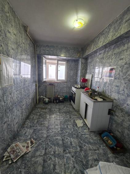 Apartament cu 3 camere decomandat în Berceni — fotografia 3
