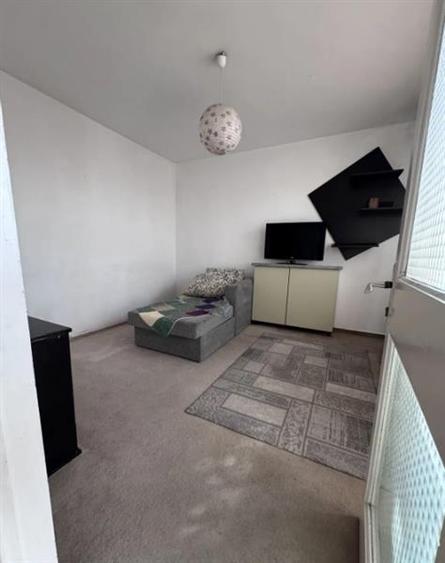 Apartament cu 2 camere nedecomandat în Aeroport