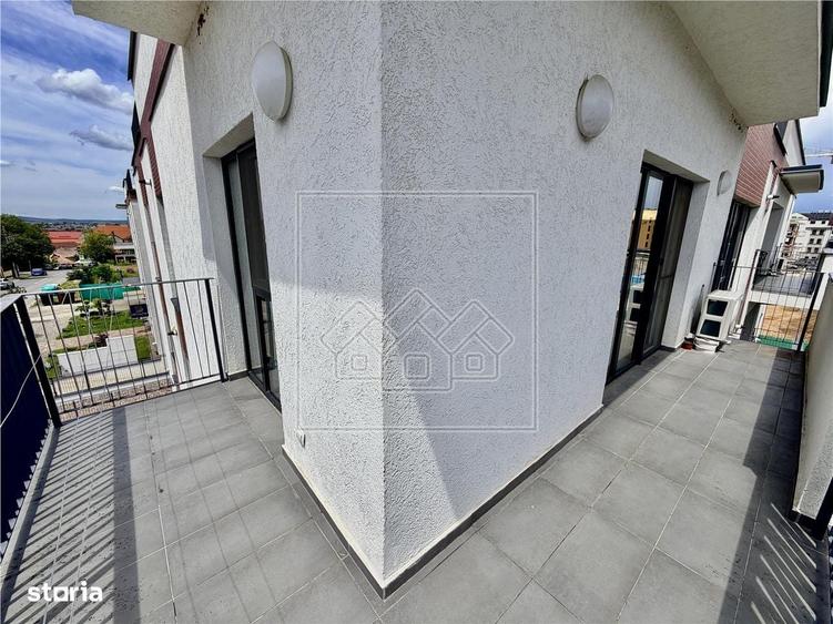 Apartament cu 3 camere în Sub Arini