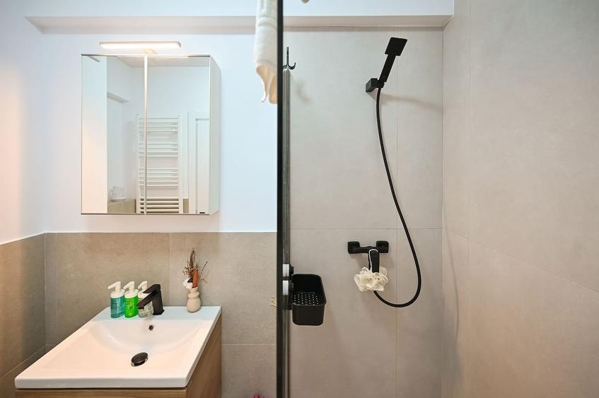 Apartament cu 2 camere decomandat în Mamaia-Sat