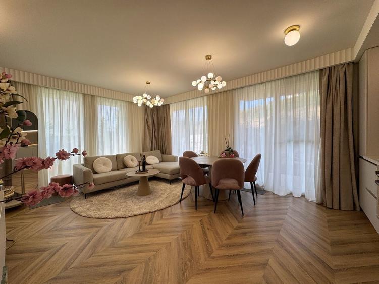 Duplex cu 5 camere cu Canalizare în Florești