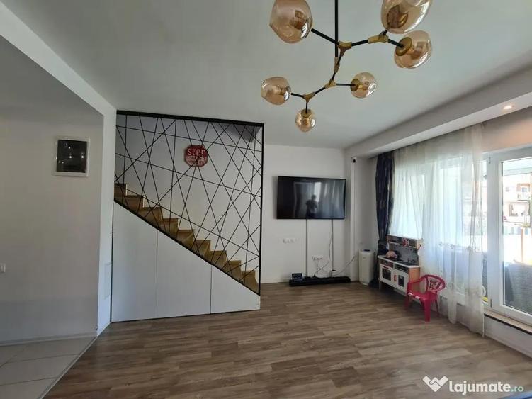 Casă cu 3 camere cu Teren 35 Mp în Pipera
