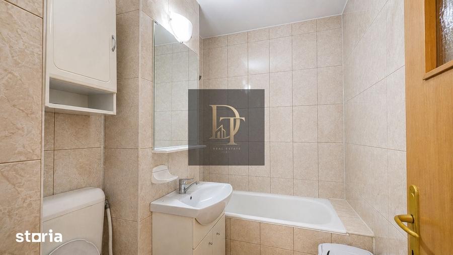 Apartament cu 2 camere decomandat în Tractorul