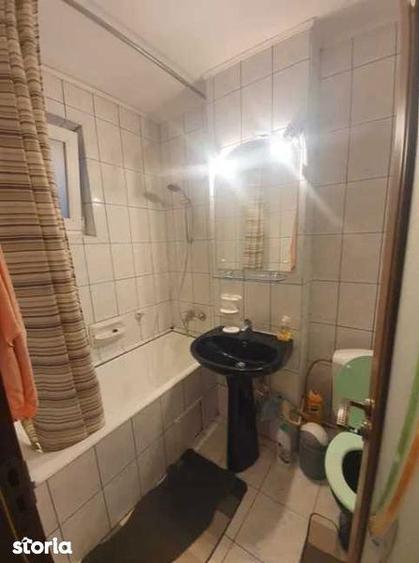 Apartament cu 2 camere în Podu Roș