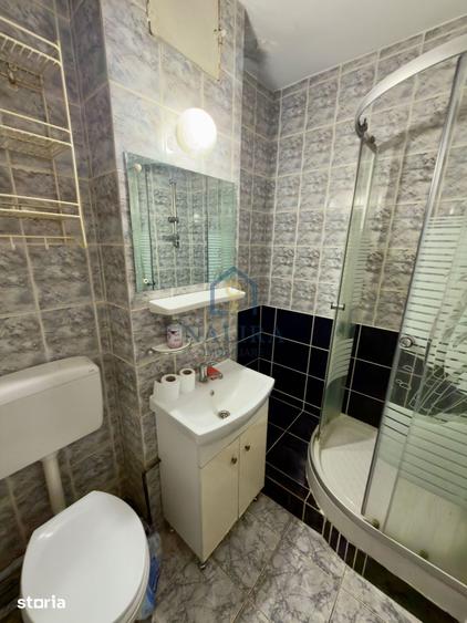 Apartament cu 2 camere semidecomandat în Traian