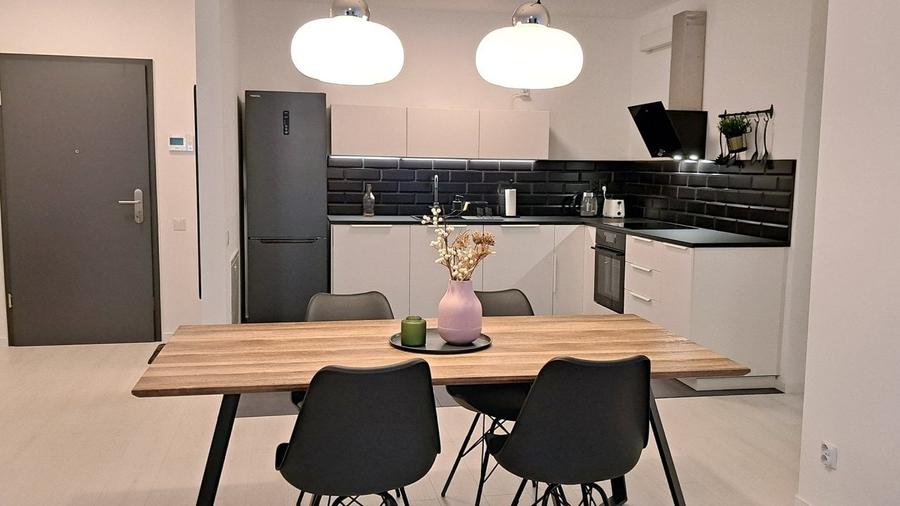 Apartament cu 2 camere semidecomandat în Zorilor