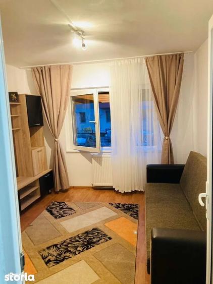 De vanzare apartament 2 camere decomandat Florilor - 1