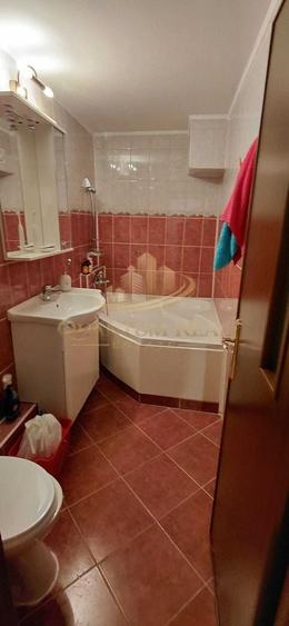Apartament cu 2 camere decomandat în Vitan