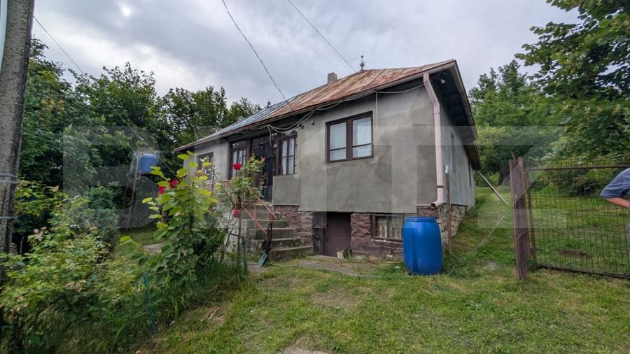 Casă individuală cu 3 camere cu Teren 3266 Mp în Malu cu Flori