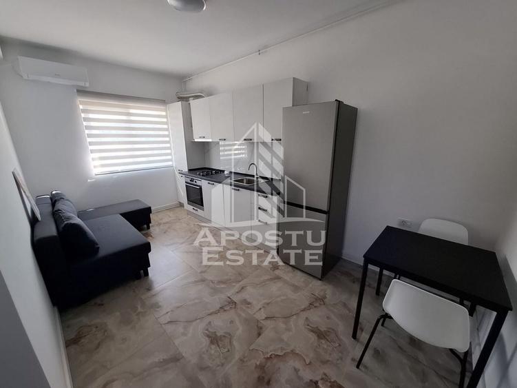 Apartament cu 2 camere semidecomandat în Torontalului