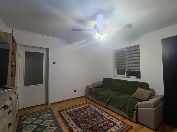 Apartament cu 2 camere semidecomandat în Est