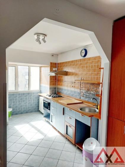 Apartament cu 2 camere decomandat, mobilat în Văcăresti